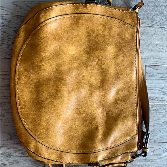 Spacious shoulder bag by D&D, NWOT - Picture 4 of 9